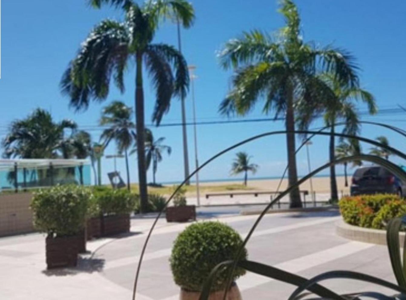 Piazza Coliseum do lado porto de Iracema vista Mar Fortaleza (Ceara) Exterior foto