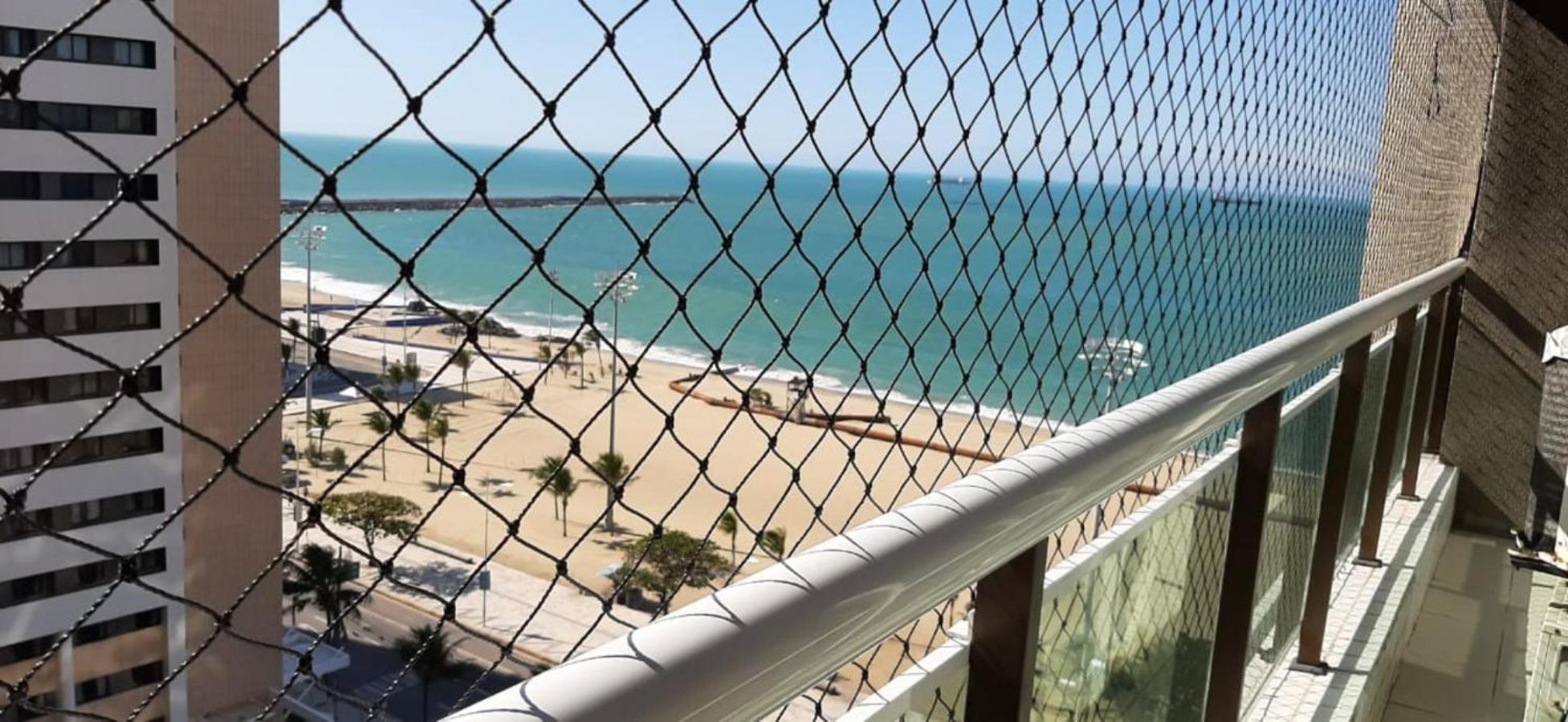 Piazza Coliseum do lado porto de Iracema vista Mar Fortaleza (Ceara) Exterior foto