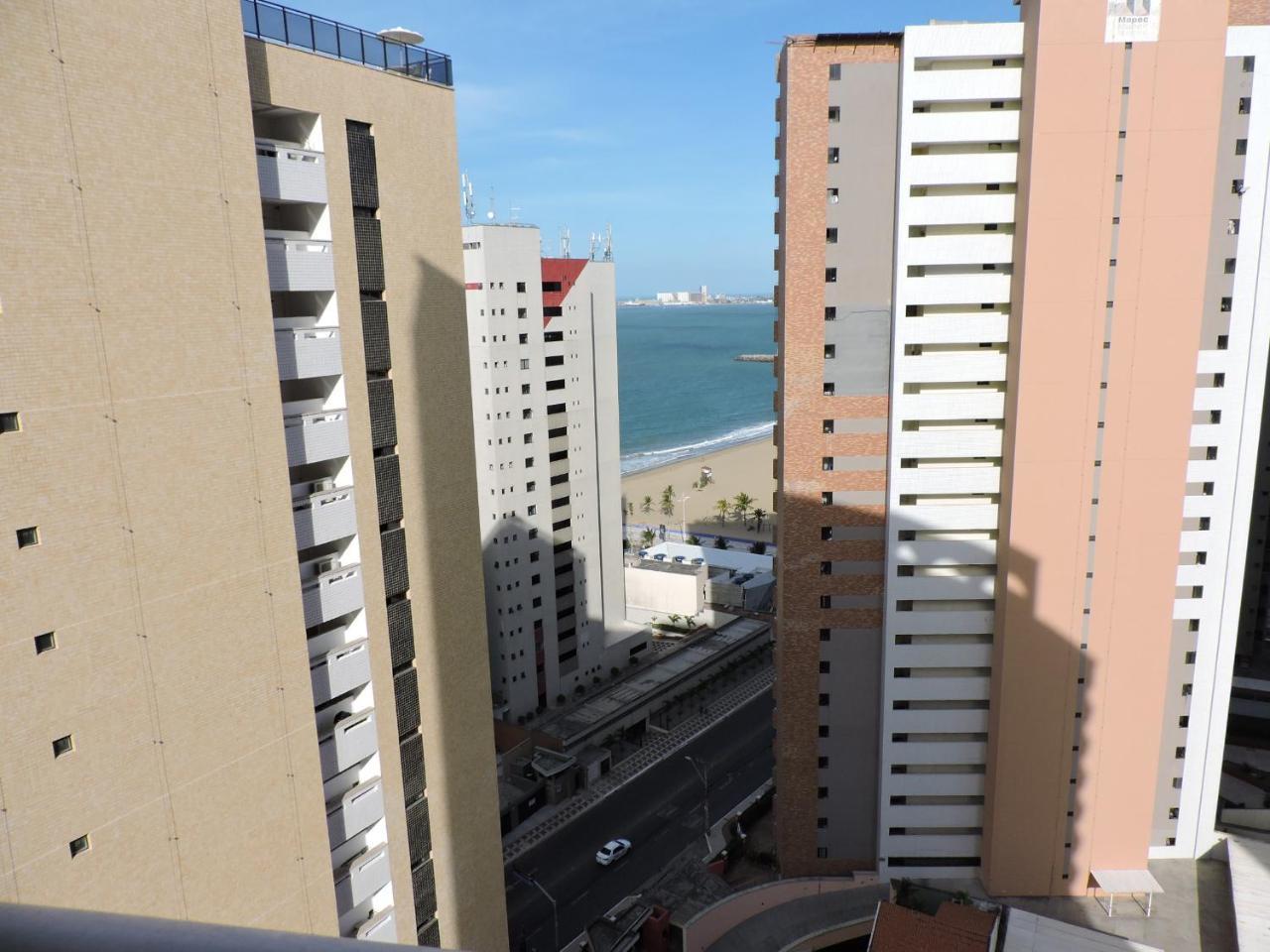 Piazza Coliseum do lado porto de Iracema vista Mar Fortaleza (Ceara) Exterior foto