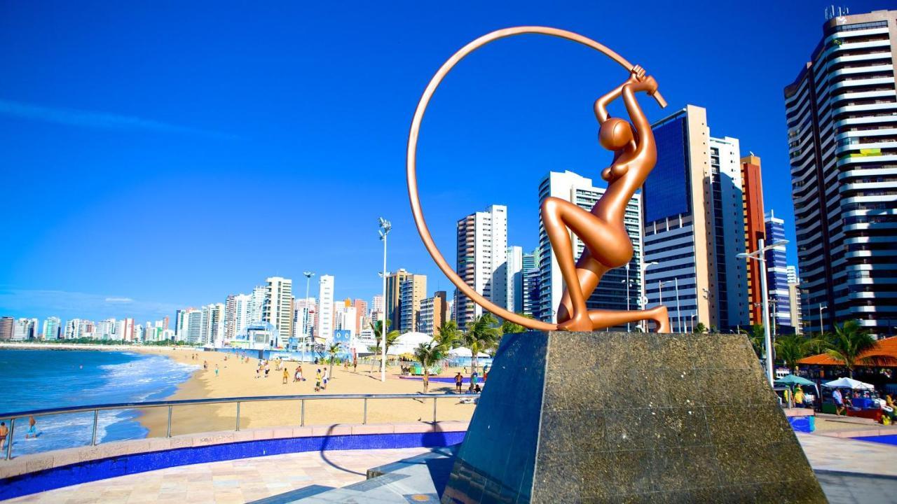 Piazza Coliseum do lado porto de Iracema vista Mar Fortaleza (Ceara) Exterior foto