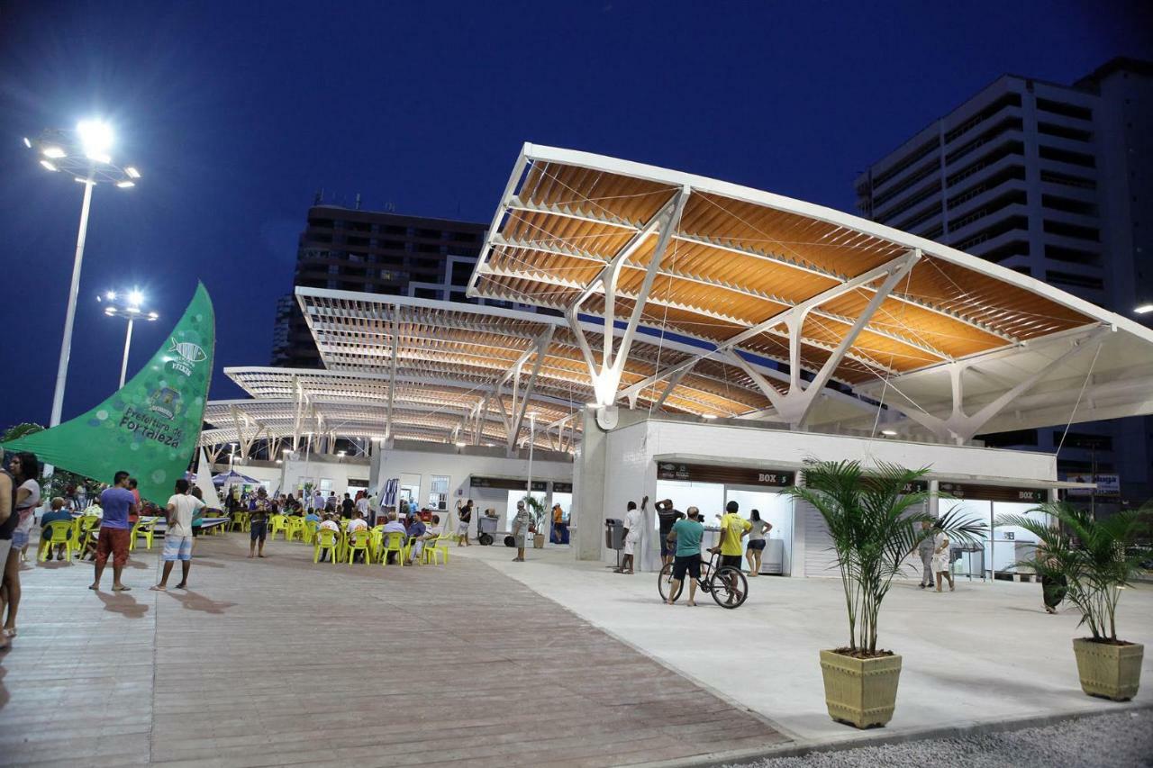 Piazza Coliseum do lado porto de Iracema vista Mar Fortaleza (Ceara) Exterior foto
